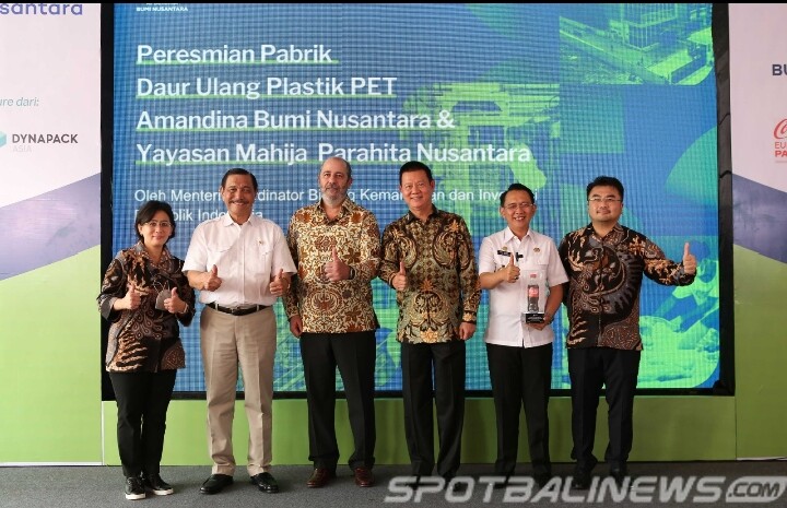 CCEP Indonesia dan Dynapack Asia Resmikan Fasilitas Daur Ulang Botol Plastik PET PT Amandina Bumi Nusantara