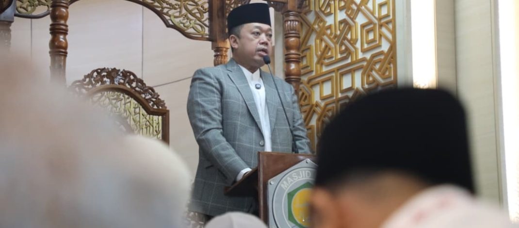 Jadi Khatib Idul Adha, Menteri Nusron Sampaikan Pesan untuk “Sembelih” Ego dan Keserakahan