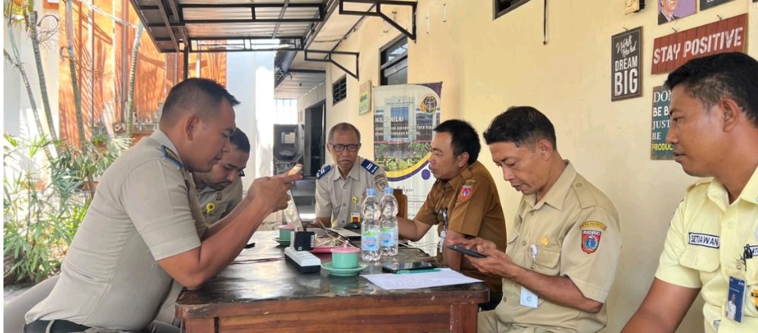 Kantah Kabupaten Karangasem Bekerja Sama dengan Disdukcapil Gelar Aktivasi Identitas Kependudukan Digital bagi Pegawai